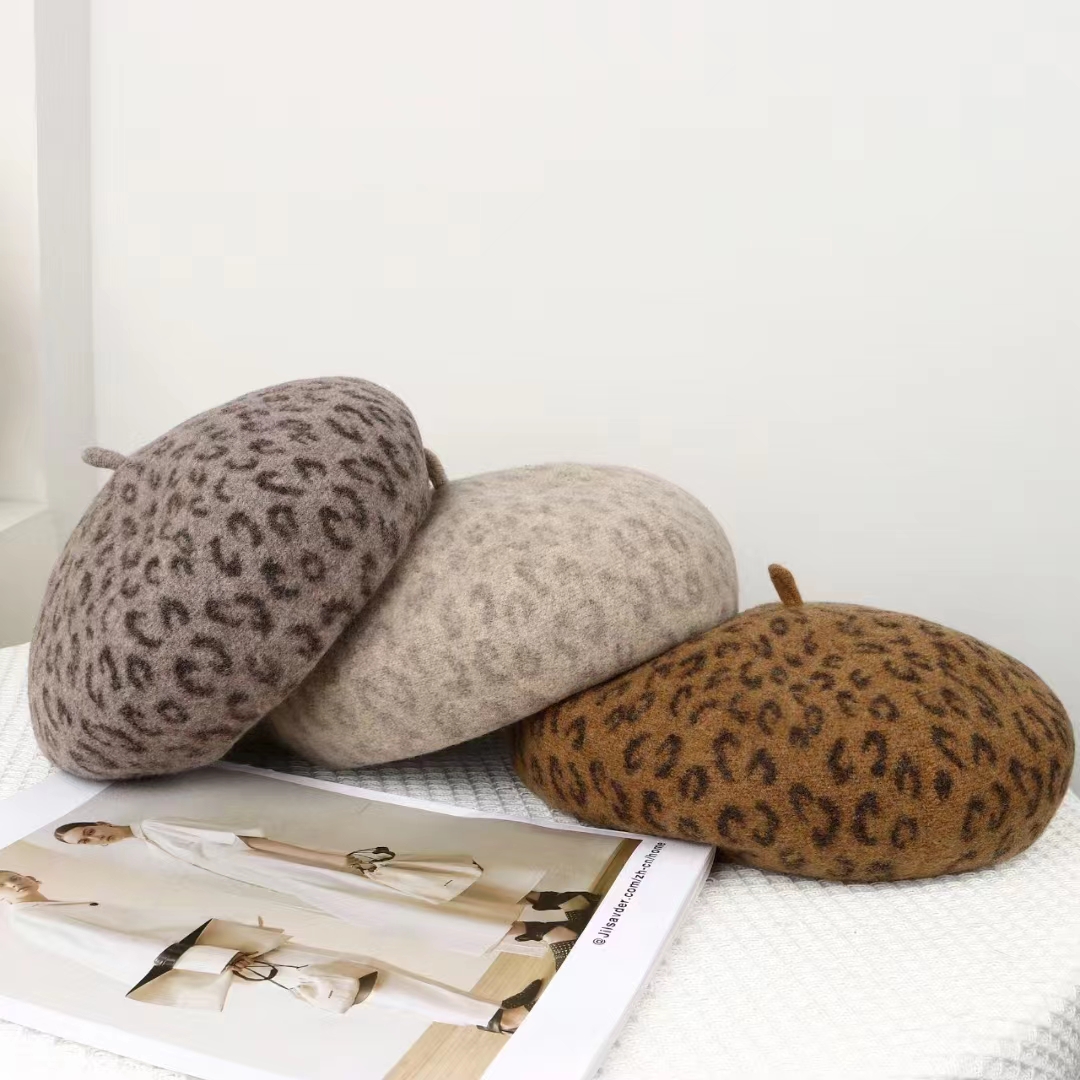 Nuovo Berretto Francese con St - Beret French Wool recensione e prezzo